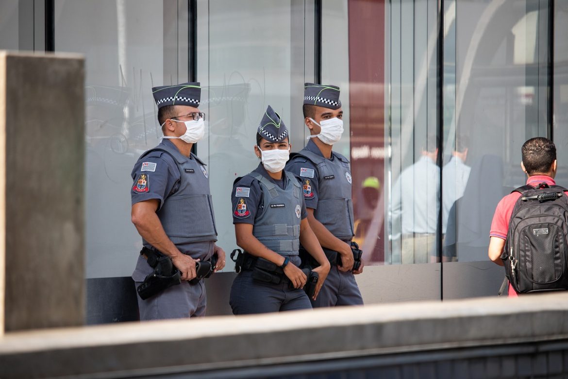 Un quart des policiers sont confrontés à des pensées suicidaires, selon un baromètre de la Mutuelle des forces de sécurité